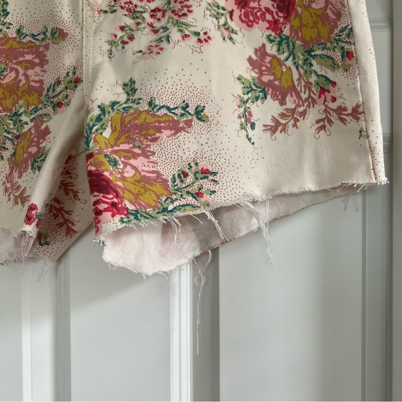 BDG Urban Outfitters Floral High Waisted Shorts - Picture 5 of 12